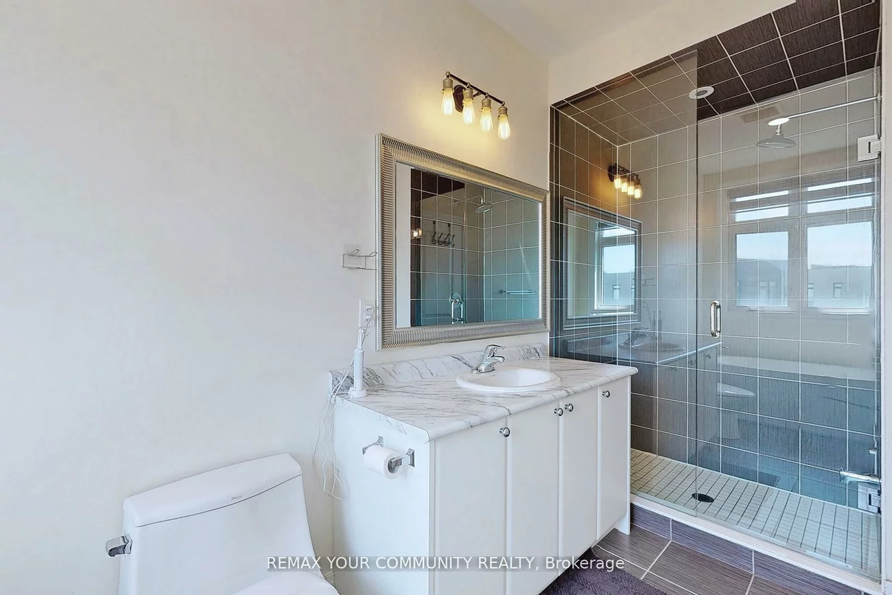 251, Thomas Cook, Patterson, Vaughan