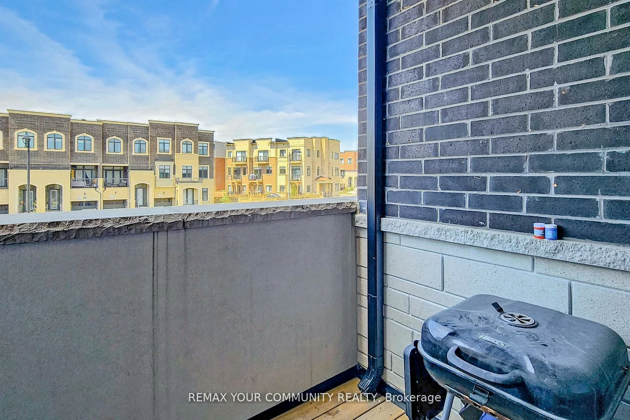 251, Thomas Cook, Patterson, Vaughan