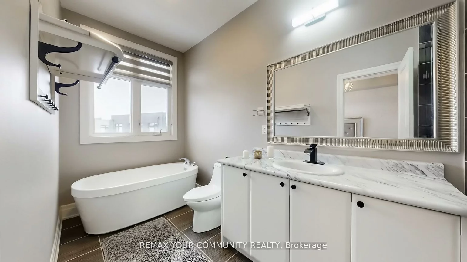 251, Thomas Cook, Patterson, Vaughan