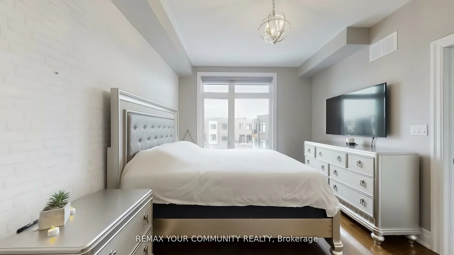 251, Thomas Cook, Patterson, Vaughan