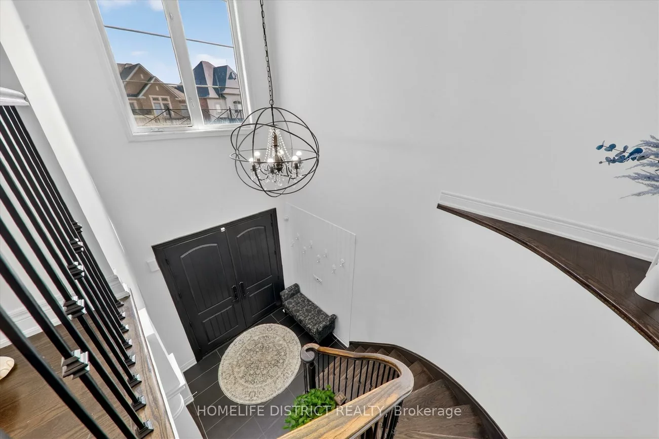 210, Cannes, Vellore Village, Vaughan