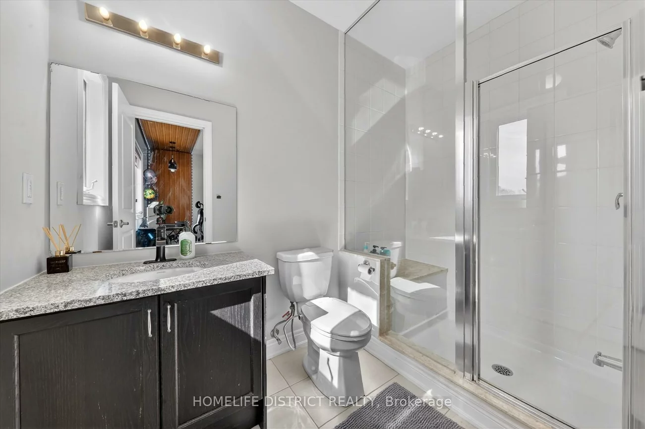 210, Cannes, Vellore Village, Vaughan