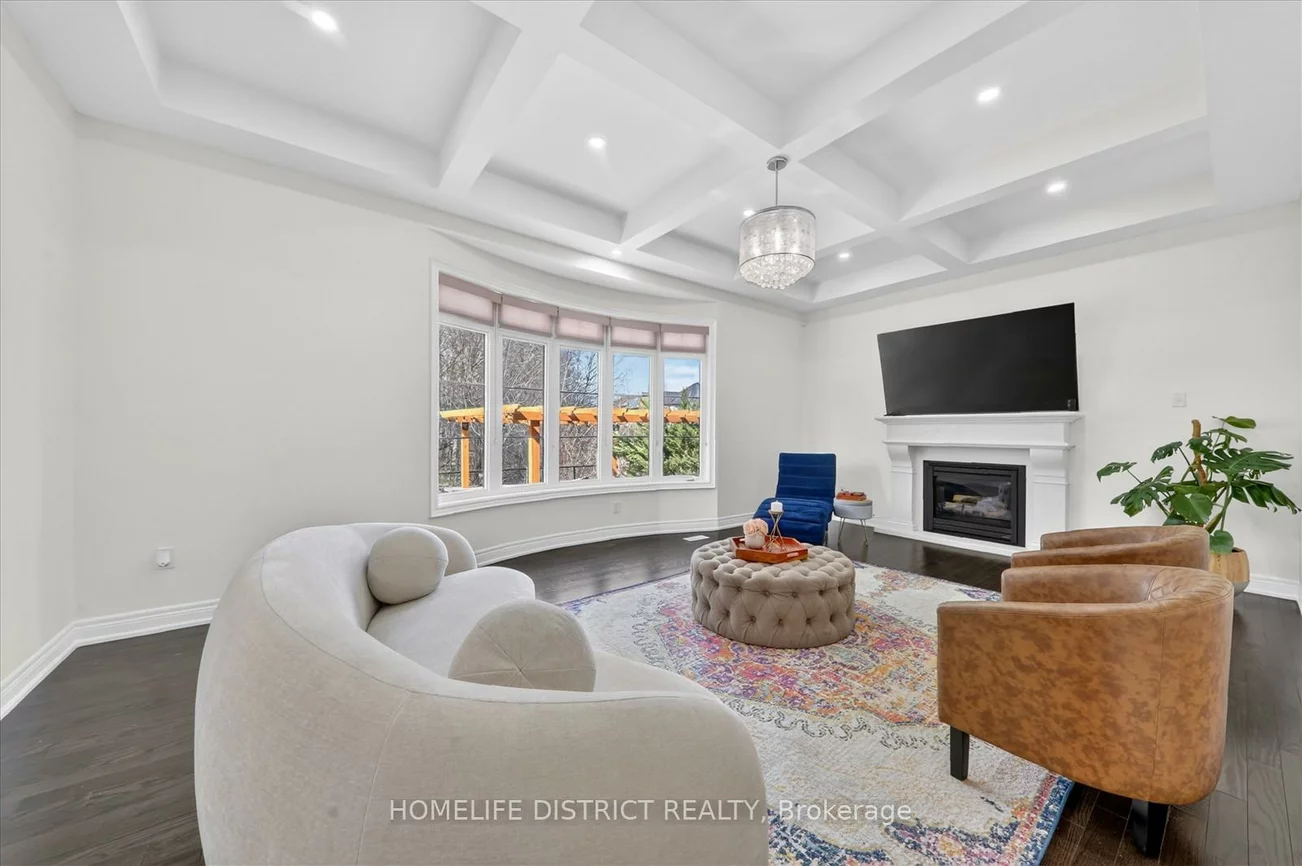 210, Cannes, Vellore Village, Vaughan