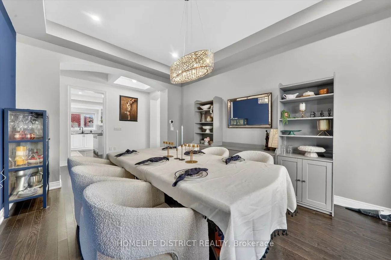 210, Cannes, Vellore Village, Vaughan