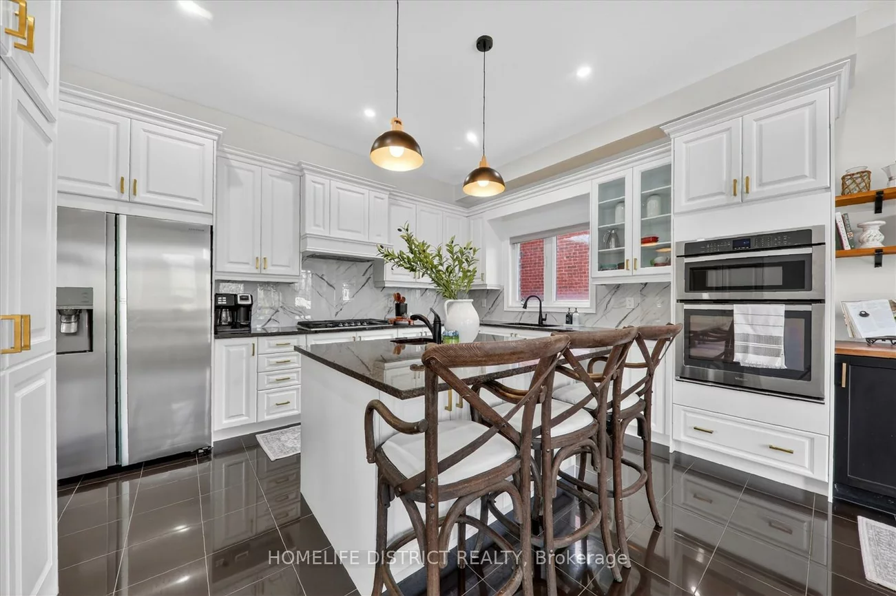 210, Cannes, Vellore Village, Vaughan