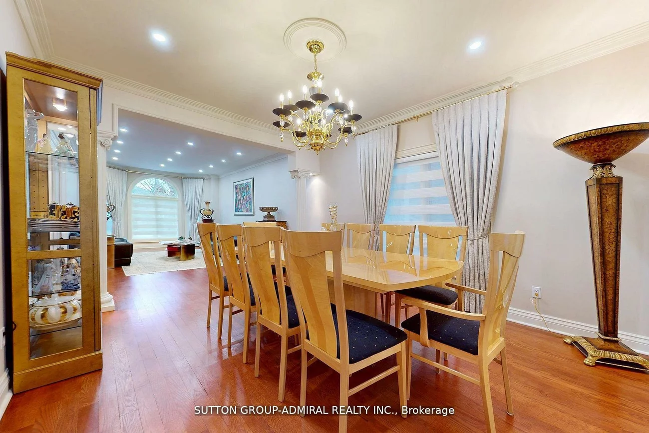 220, King High, Beverley Glen, Vaughan