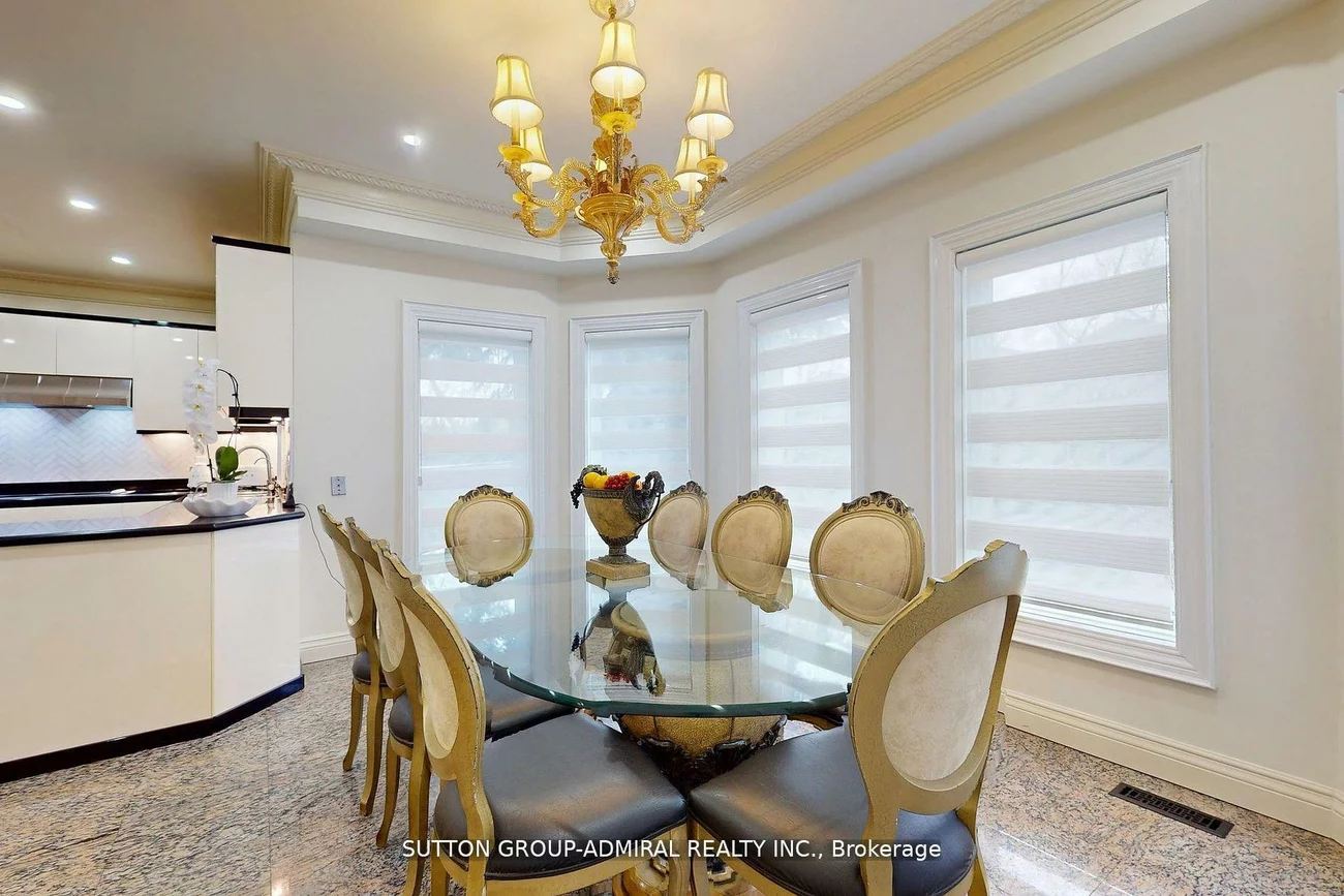 220, King High, Beverley Glen, Vaughan