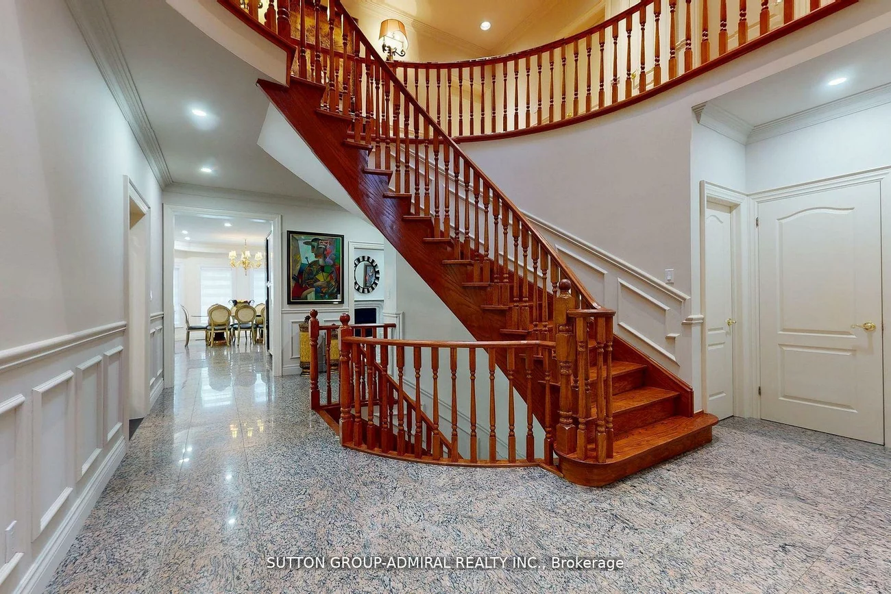 220, King High, Beverley Glen, Vaughan