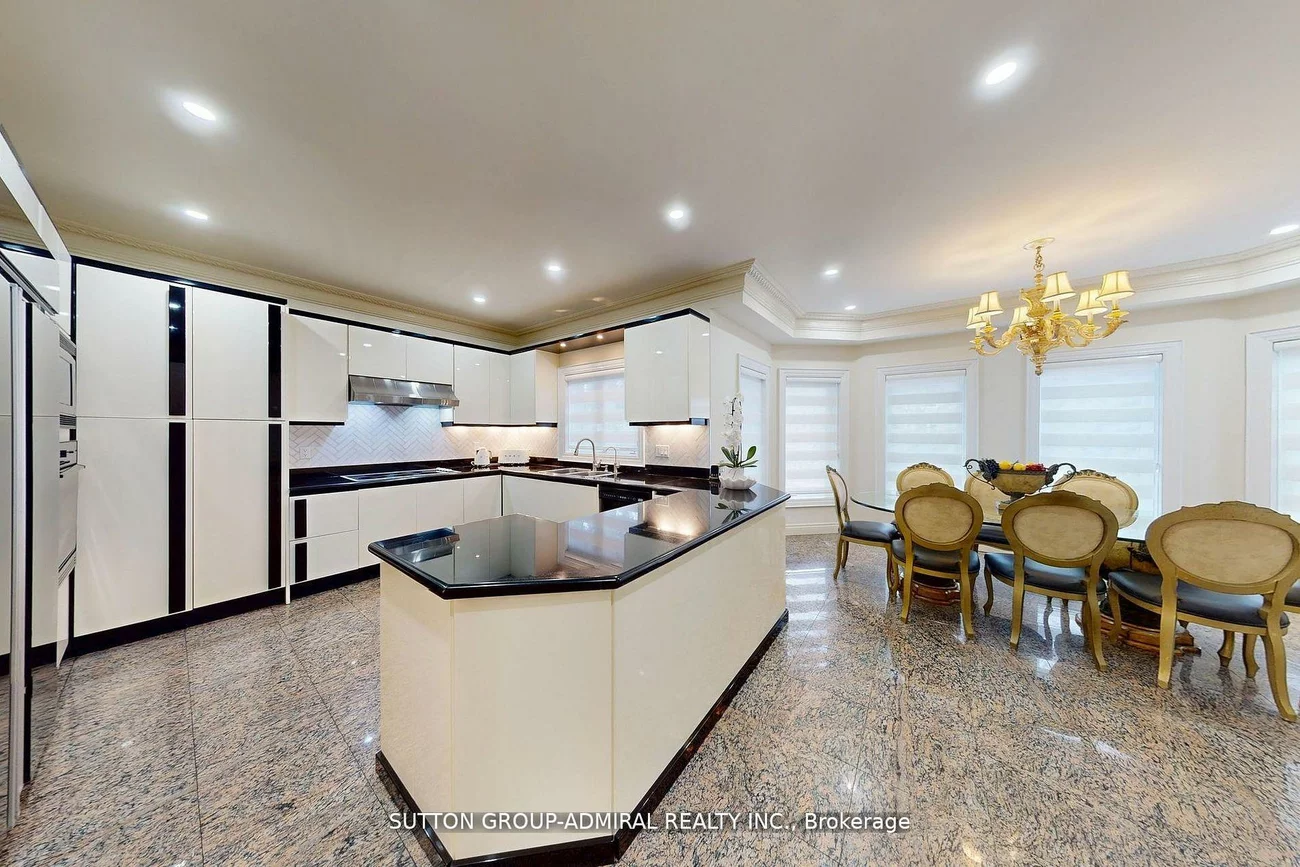 220, King High, Beverley Glen, Vaughan