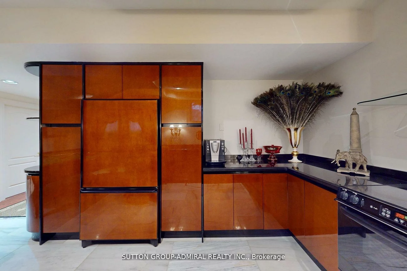 220, King High, Beverley Glen, Vaughan