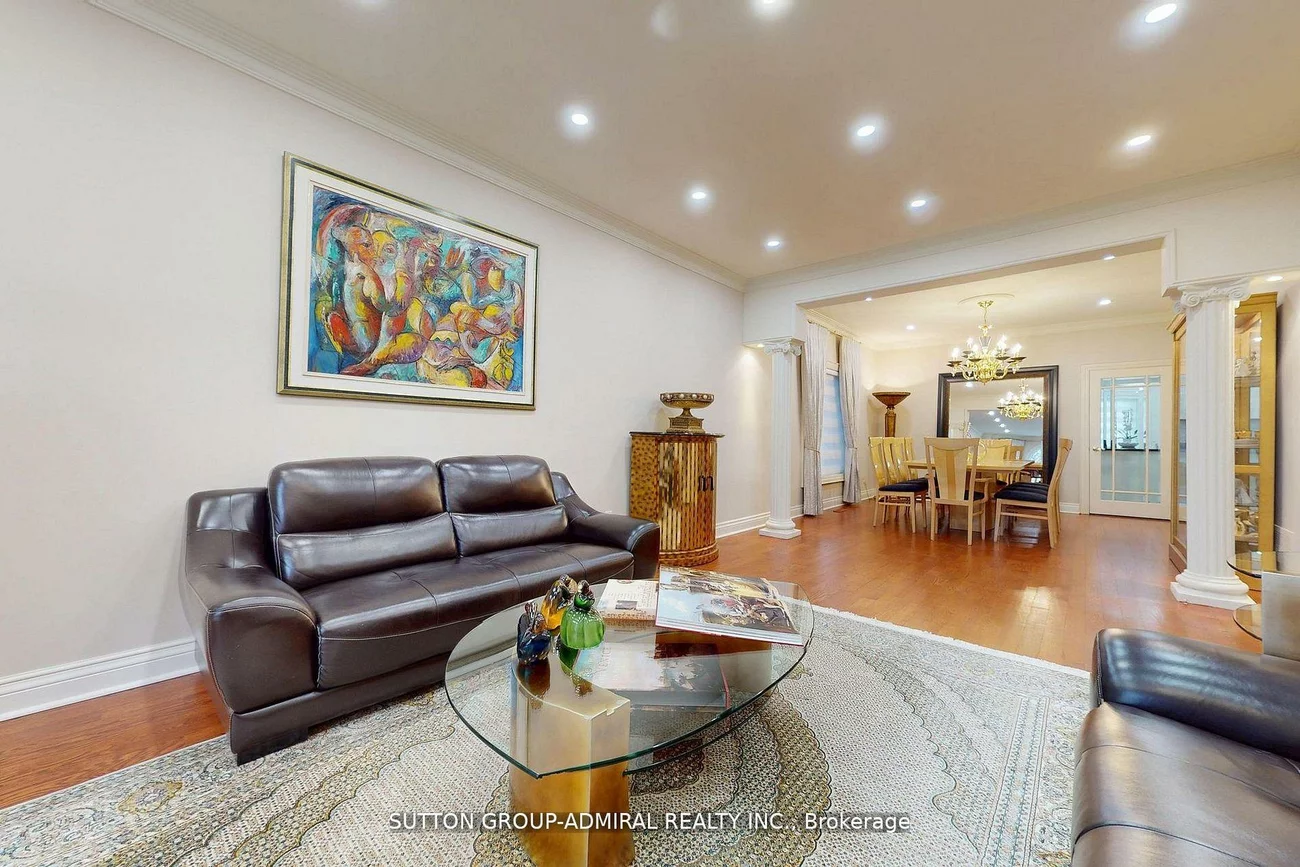 220, King High, Beverley Glen, Vaughan