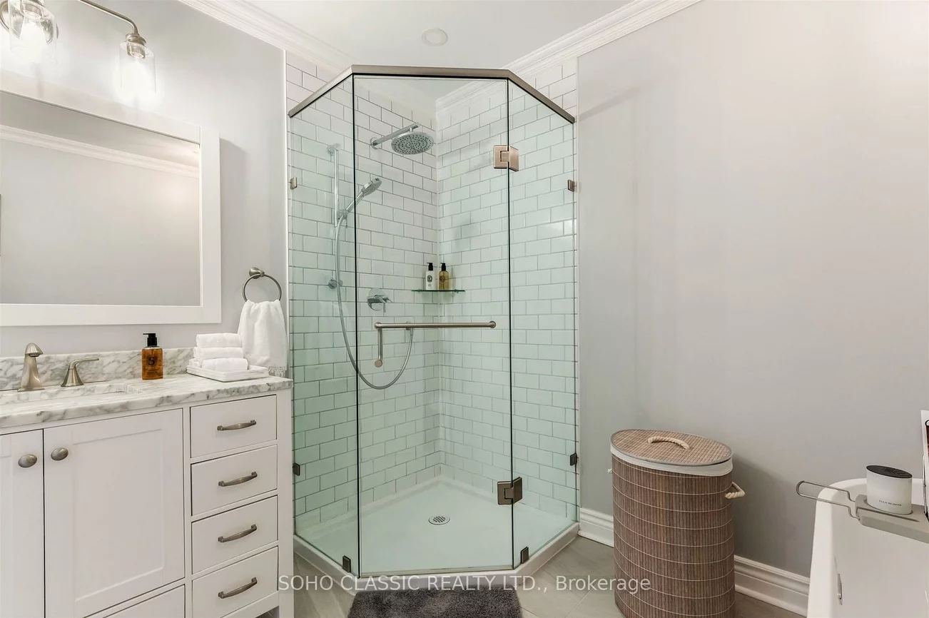 67, Dybal, Vellore Village, Vaughan