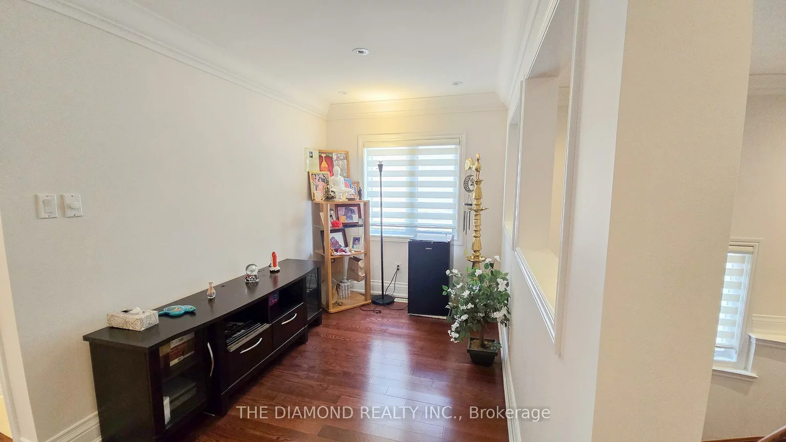 114, Chatfield, West Woodbridge, Vaughan