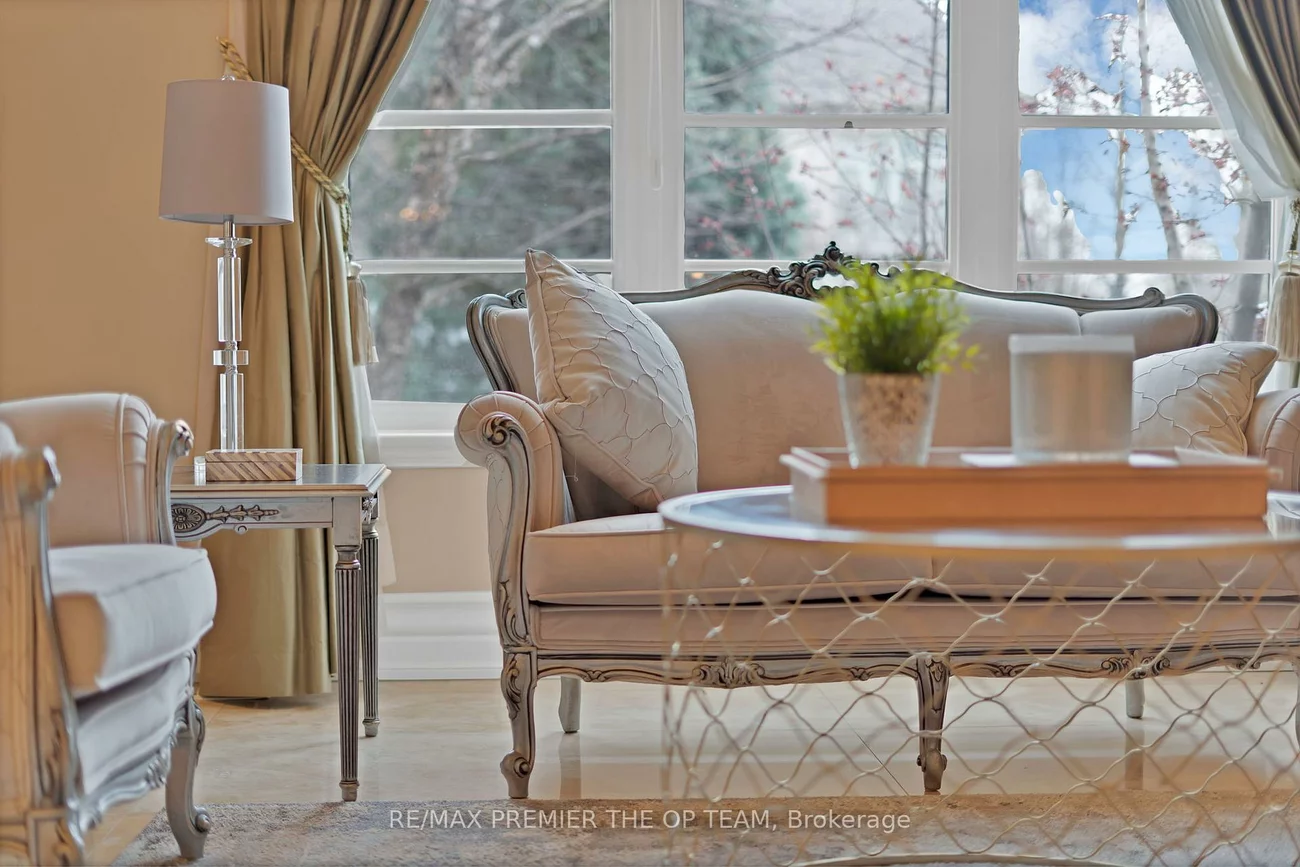 62, Autumn Grove, Kleinburg, Vaughan