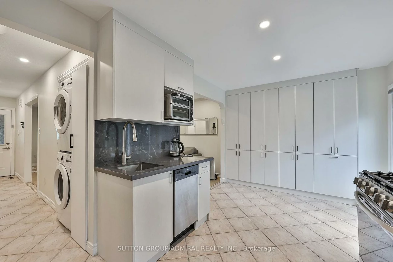 122, Rejane, Crestwood-Springfarm-Yorkhill, Vaughan