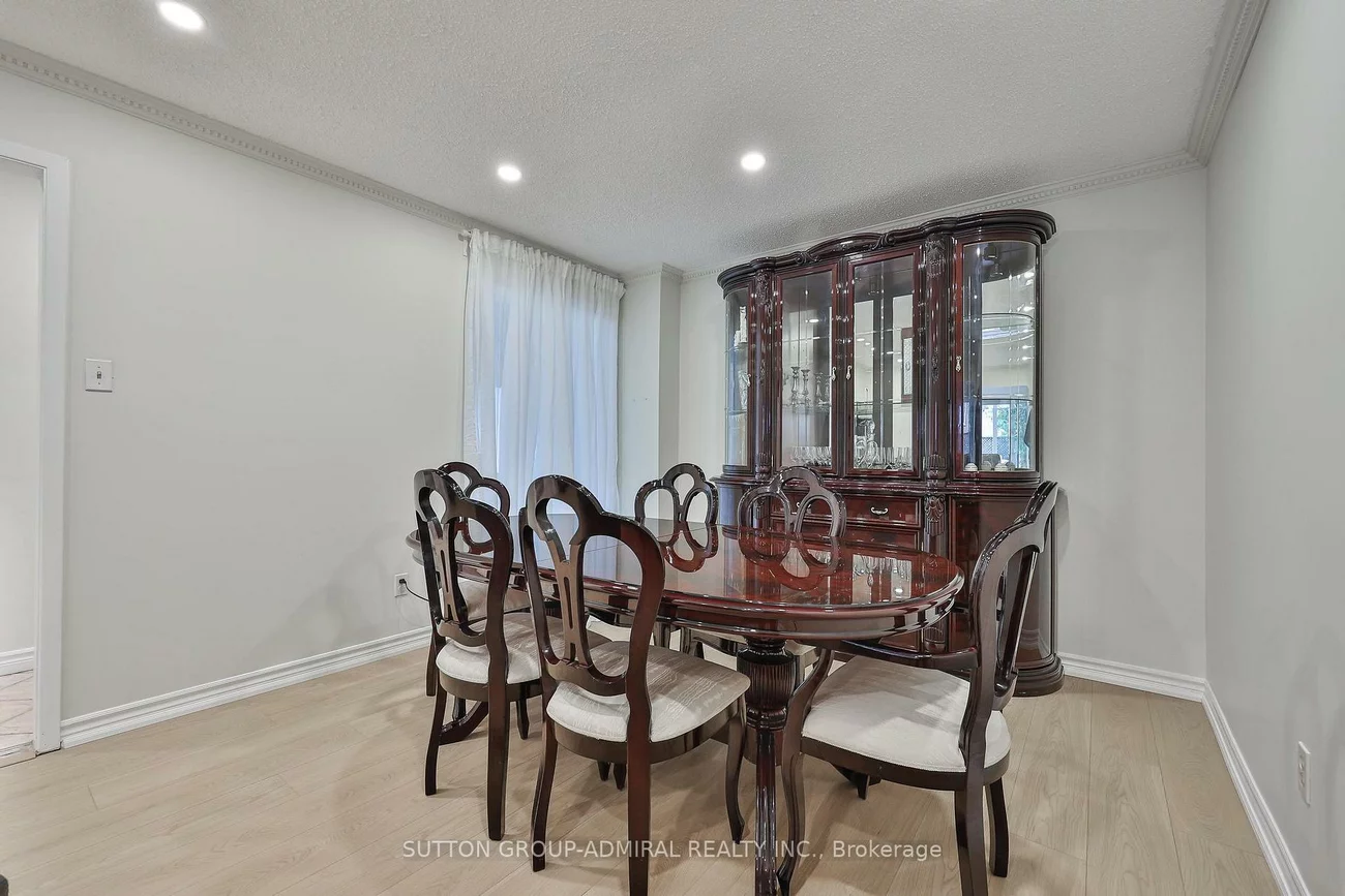 122, Rejane, Crestwood-Springfarm-Yorkhill, Vaughan