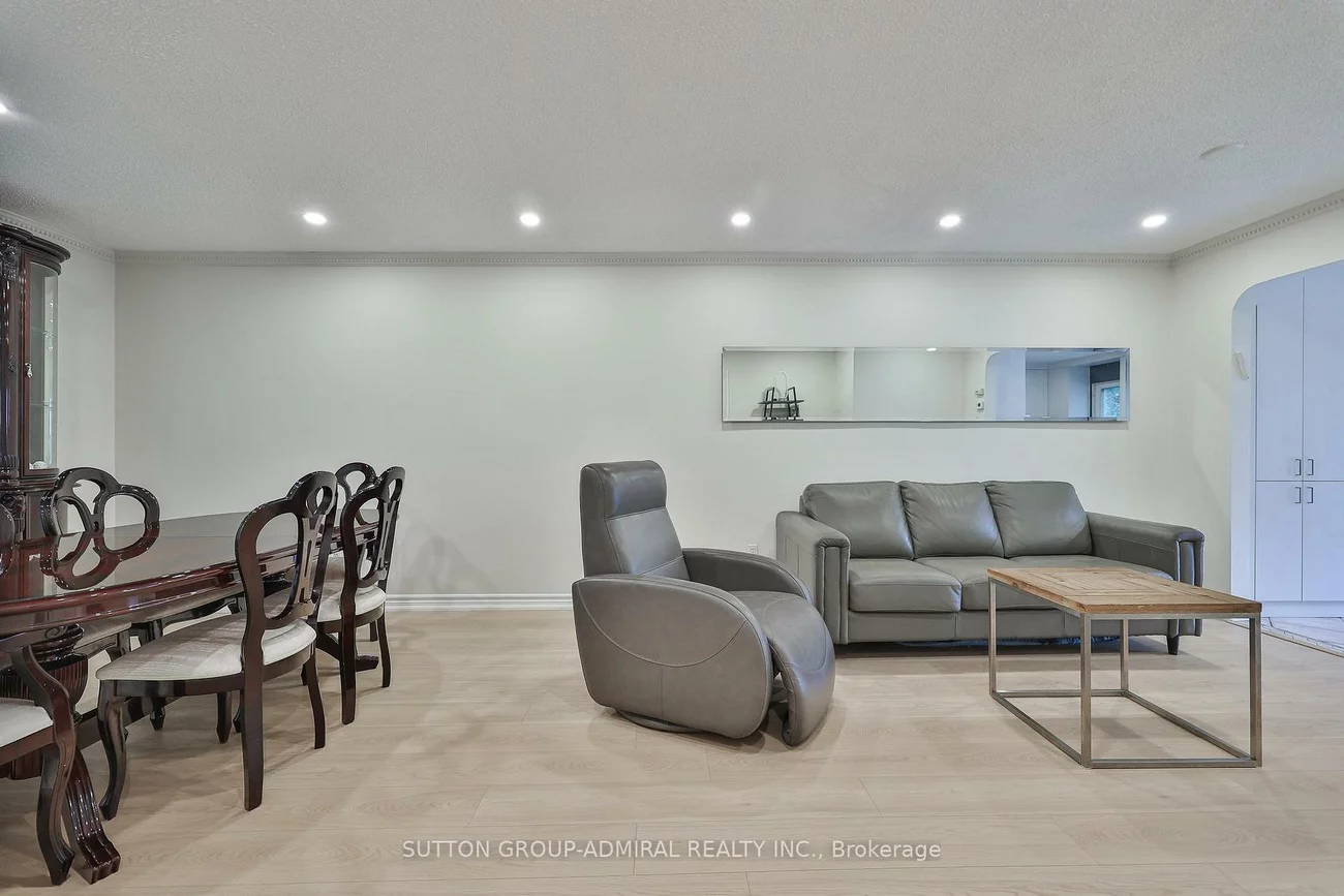 122, Rejane, Crestwood-Springfarm-Yorkhill, Vaughan