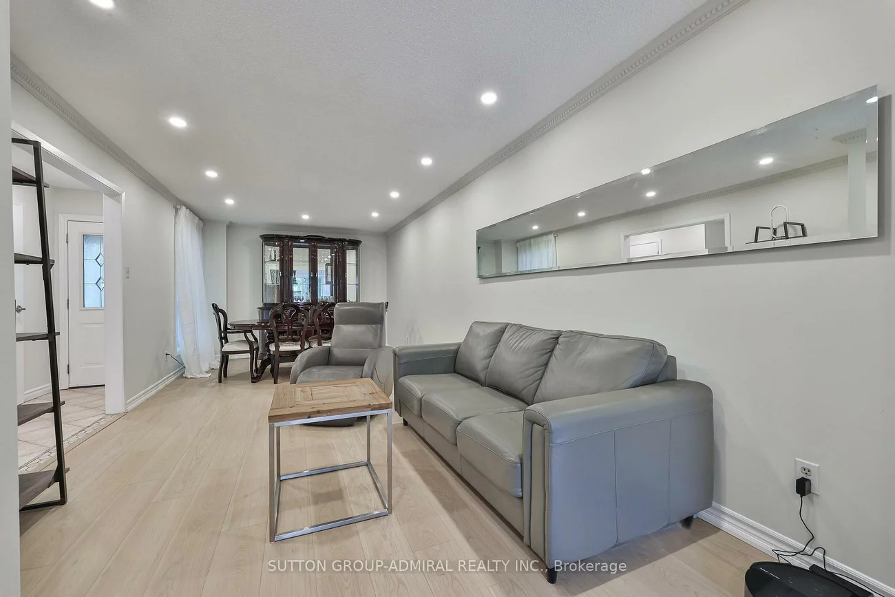 122, Rejane, Crestwood-Springfarm-Yorkhill, Vaughan