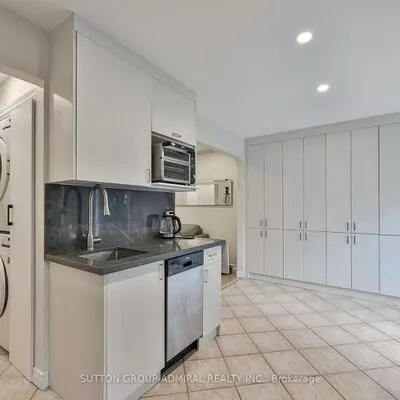 122, Rejane, Crestwood-Springfarm-Yorkhill, Vaughan