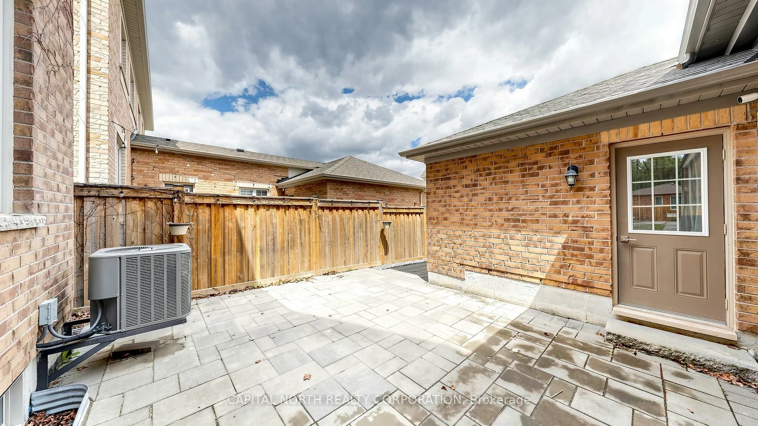 170, Moody, Kleinburg, Vaughan