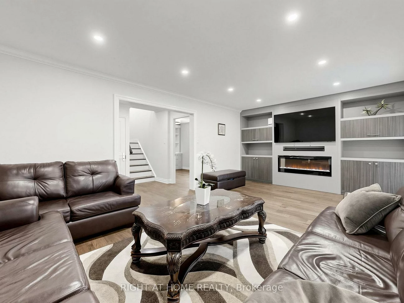 59, Terra, East Woodbridge, Vaughan