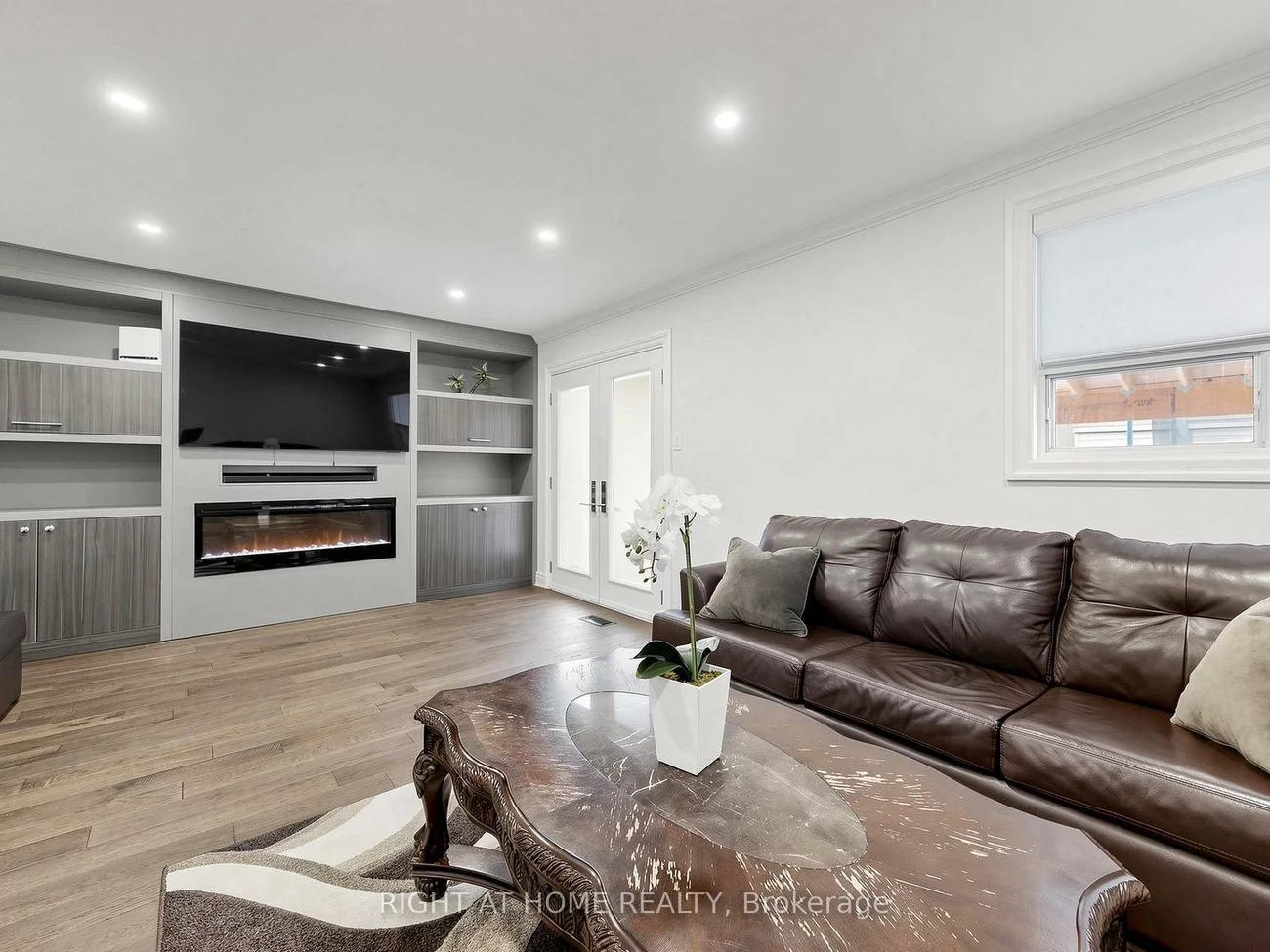 59, Terra, East Woodbridge, Vaughan