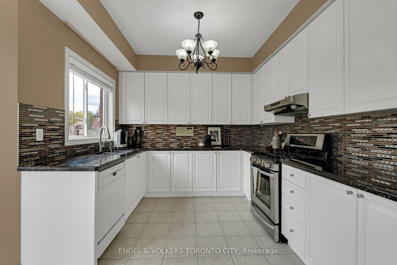 342, Sunset, Sonoma Heights, Vaughan