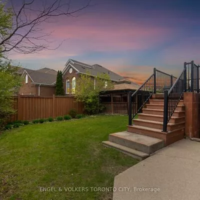 342, Sunset, Sonoma Heights, Vaughan