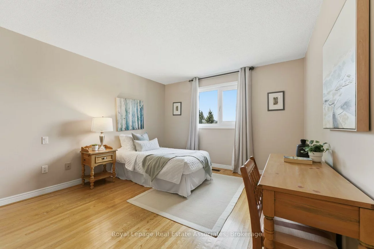 160, Fifth, East Woodbridge, Vaughan