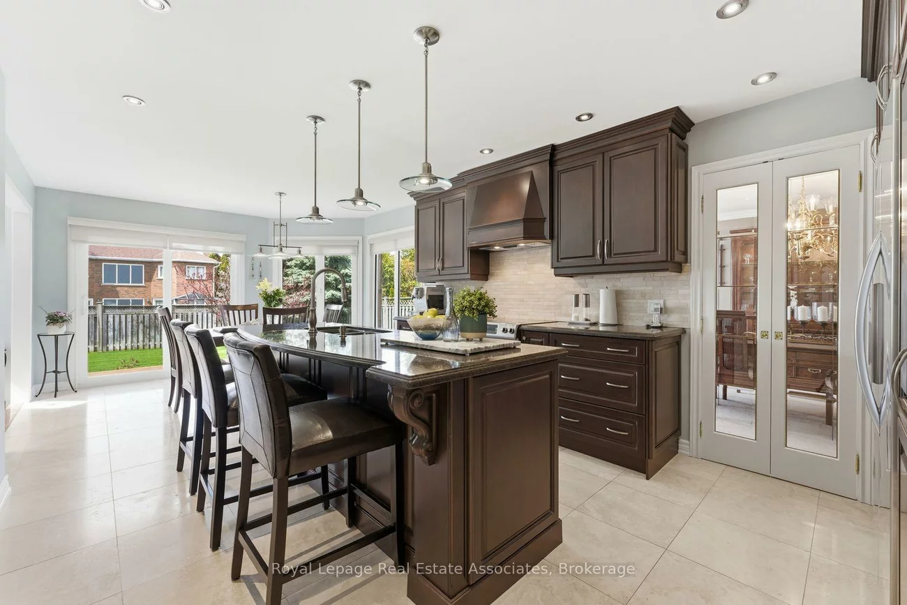 160, Fifth, East Woodbridge, Vaughan