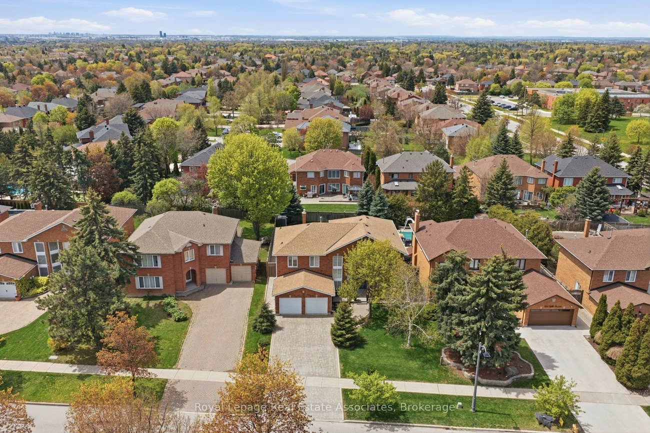 160, Fifth, East Woodbridge, Vaughan