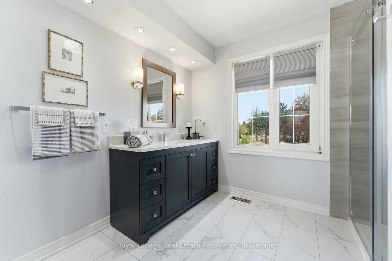 160, Fifth, East Woodbridge, Vaughan