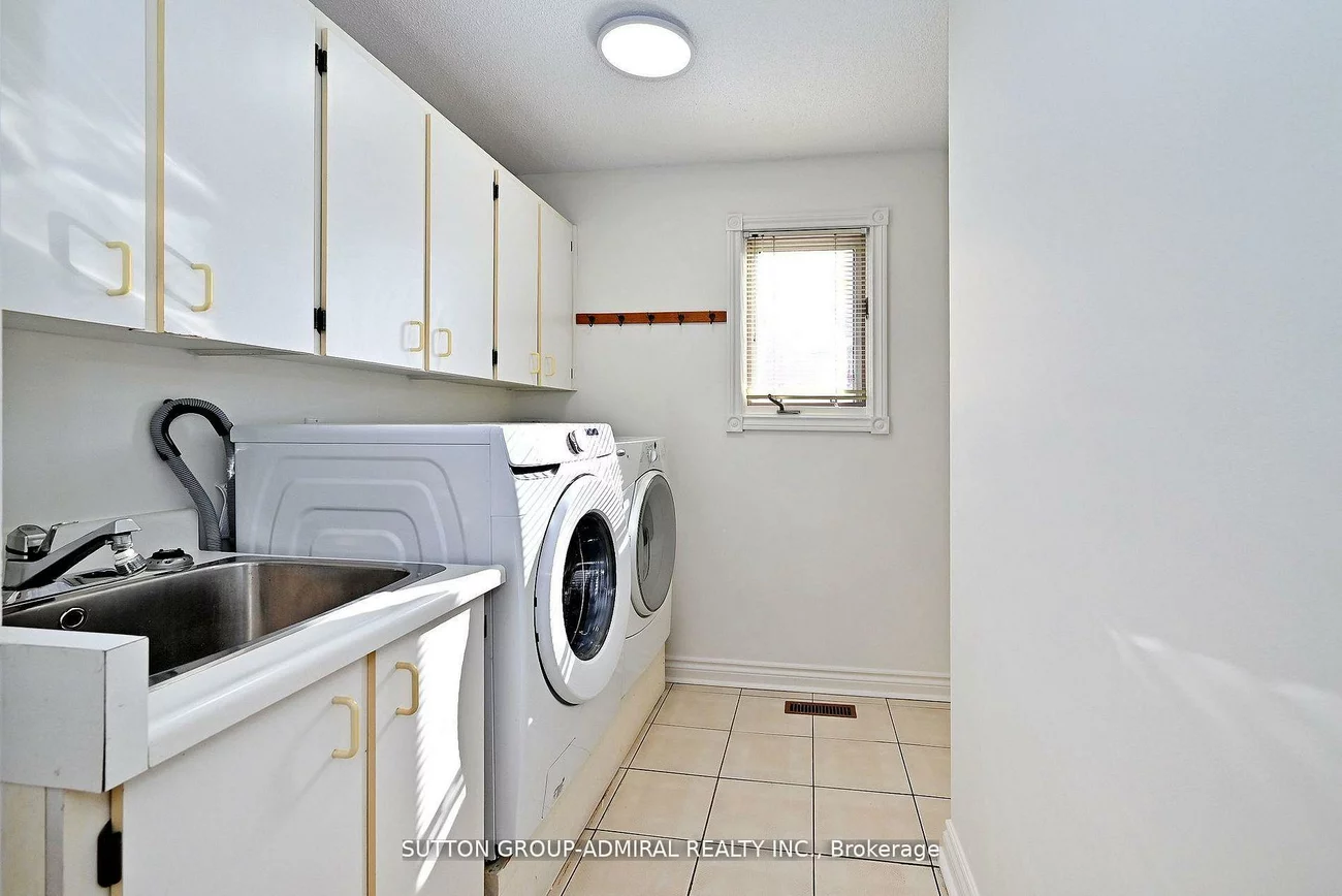 45, Royal Garden, East Woodbridge, Vaughan