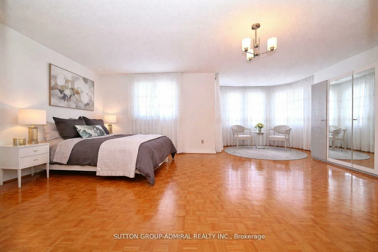45, Royal Garden, East Woodbridge, Vaughan