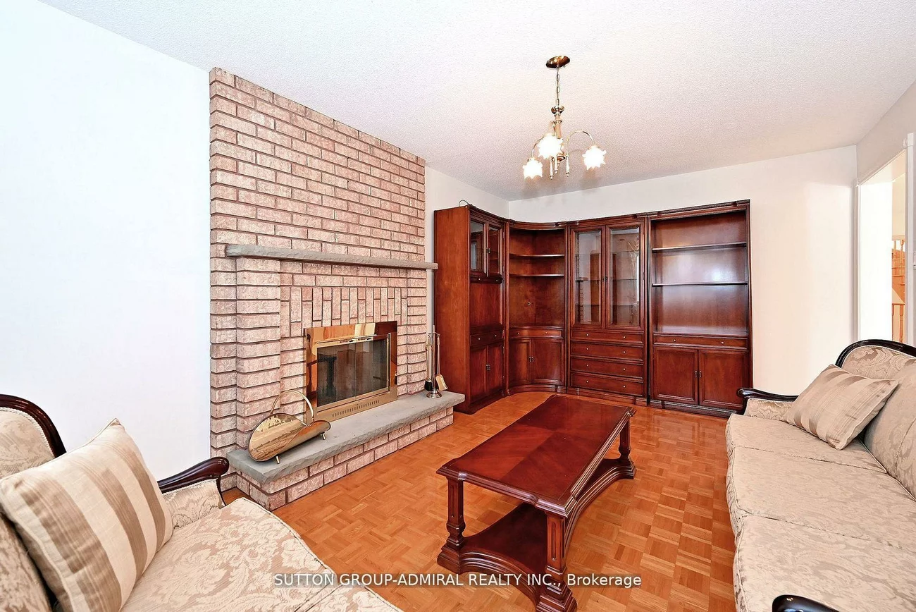 45, Royal Garden, East Woodbridge, Vaughan