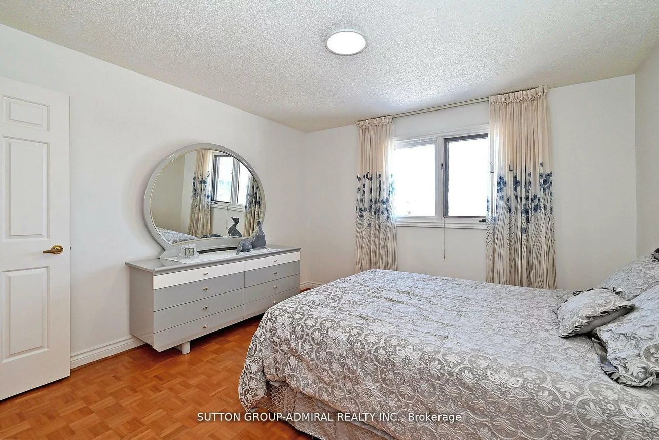 45, Royal Garden, East Woodbridge, Vaughan