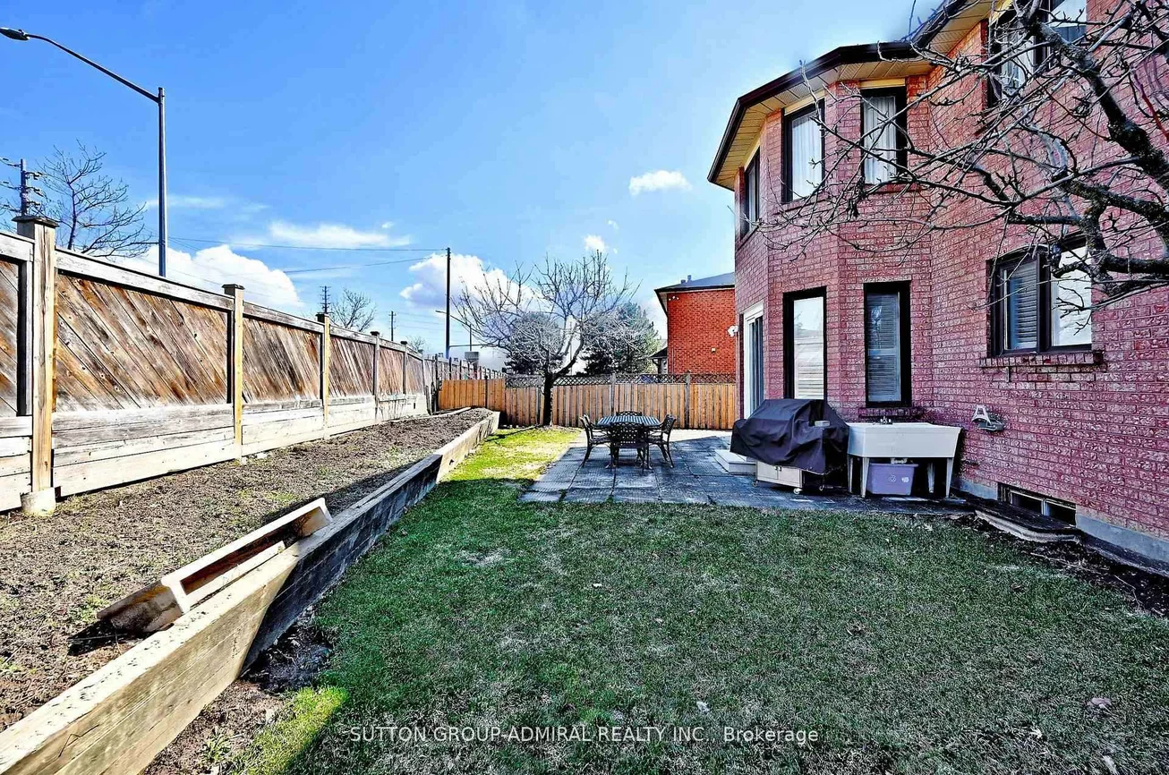 45, Royal Garden, East Woodbridge, Vaughan