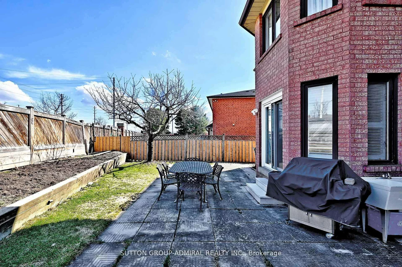 45, Royal Garden, East Woodbridge, Vaughan