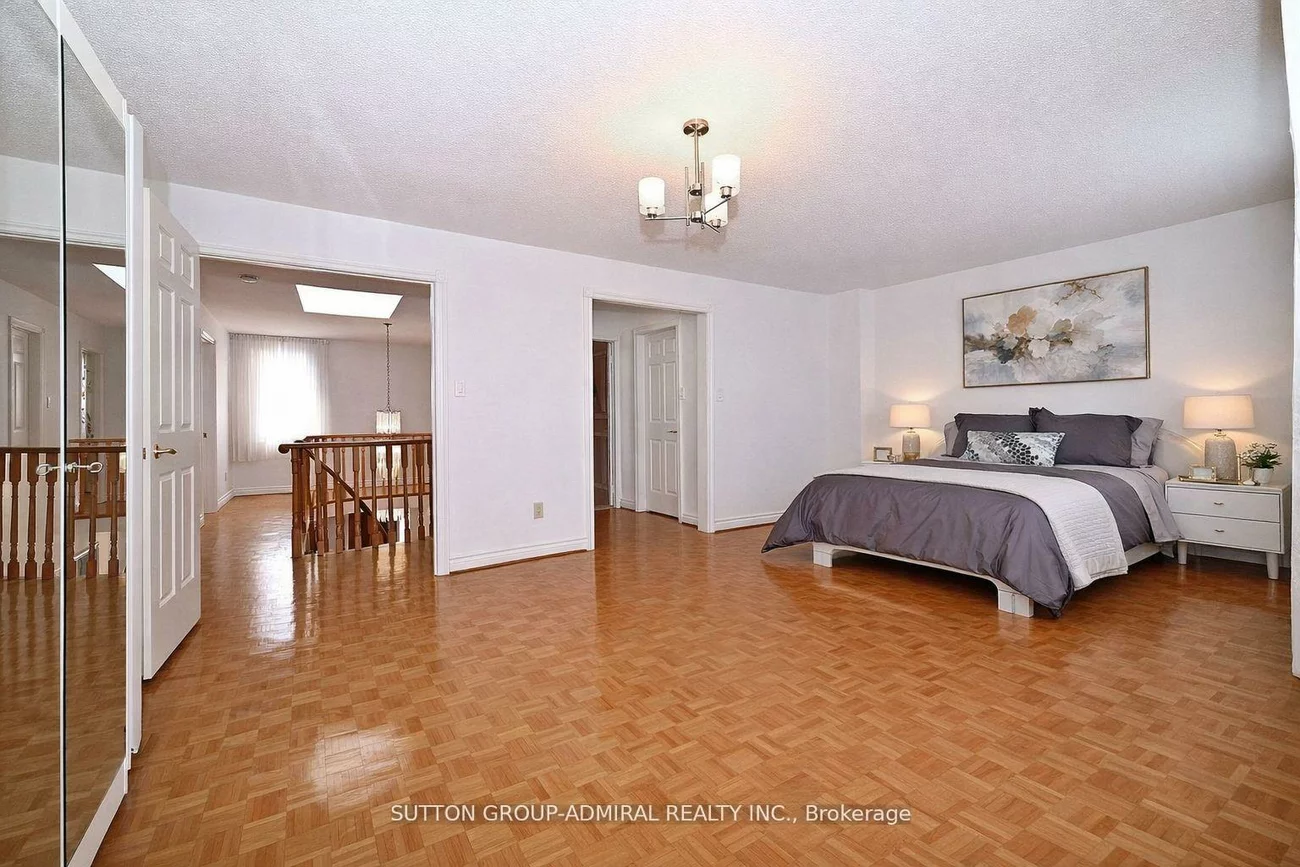 45, Royal Garden, East Woodbridge, Vaughan