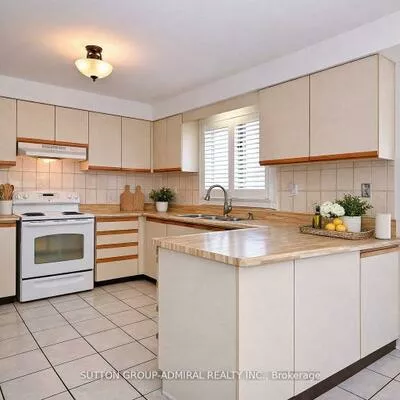 45, Royal Garden, East Woodbridge, Vaughan