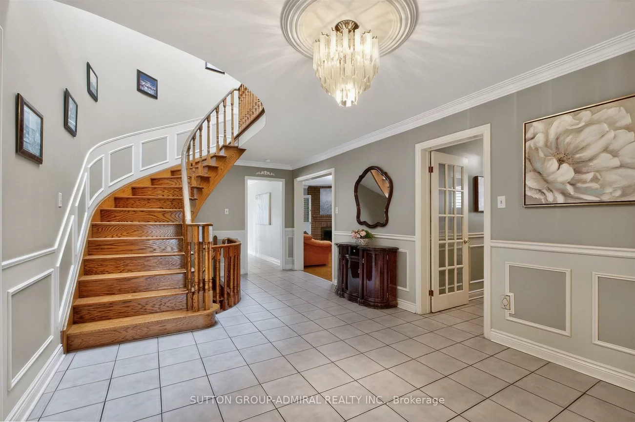 33, Triton, West Woodbridge, Vaughan