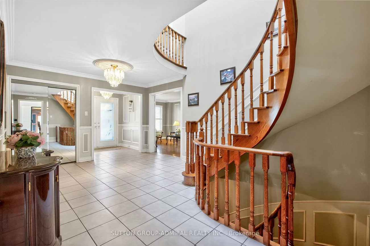 33, Triton, West Woodbridge, Vaughan