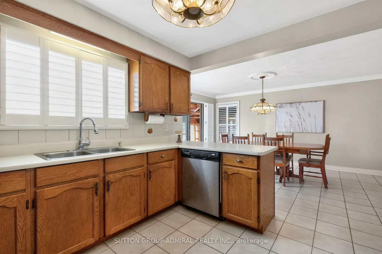 33, Triton, West Woodbridge, Vaughan