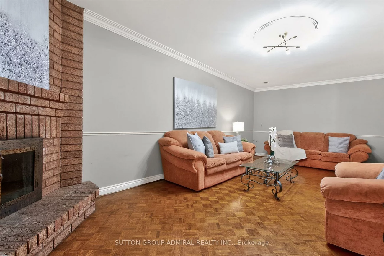 33, Triton, West Woodbridge, Vaughan