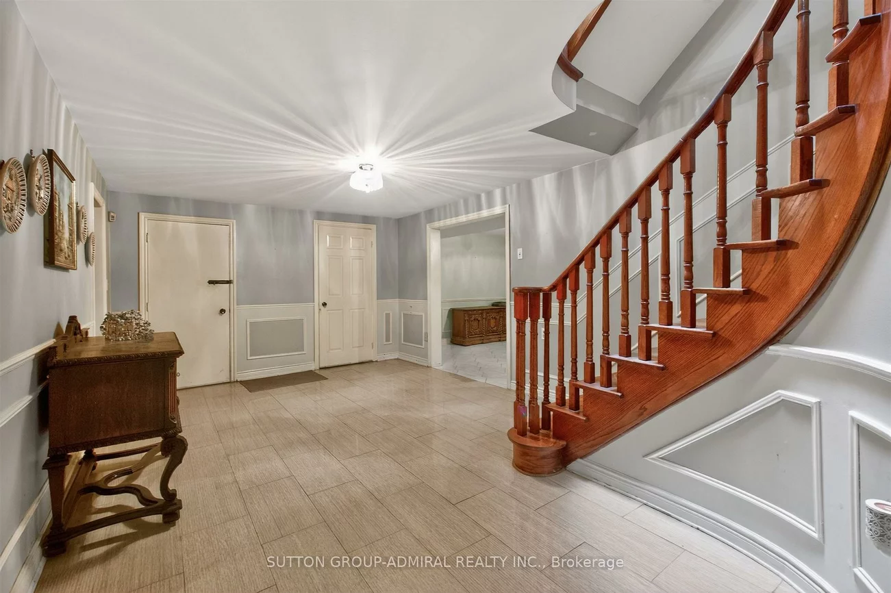 33, Triton, West Woodbridge, Vaughan