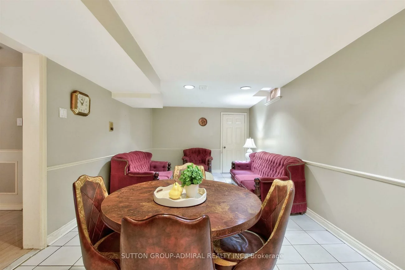 33, Triton, West Woodbridge, Vaughan