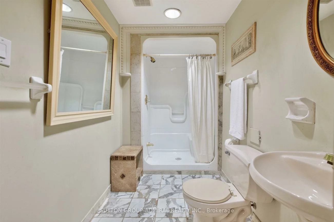 33, Triton, West Woodbridge, Vaughan