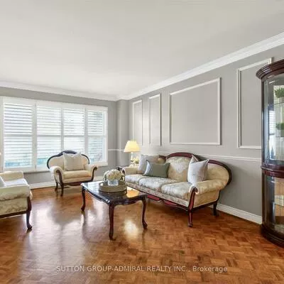 33, Triton, West Woodbridge, Vaughan