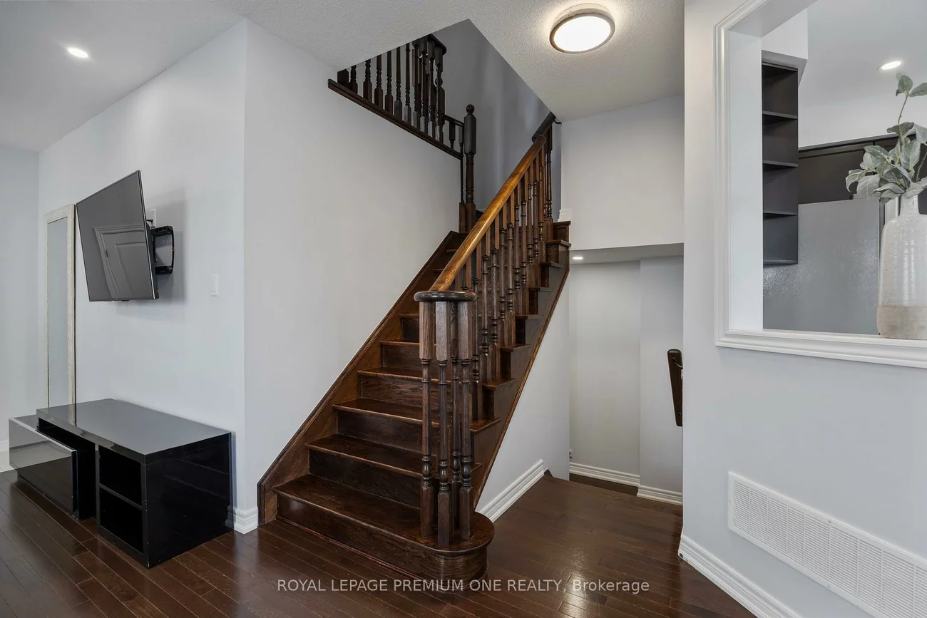 184, Kincardine, Kleinburg, Vaughan