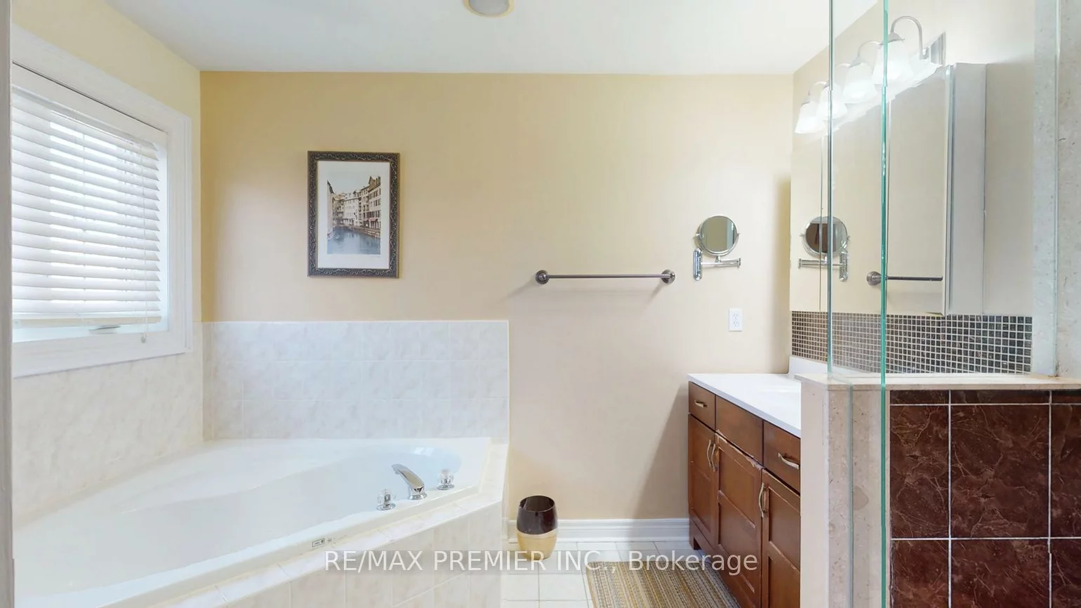 28, Osprey, Vellore Village, Vaughan